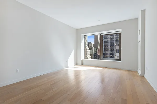 Rented by Luca Paci Real Estate | media 17