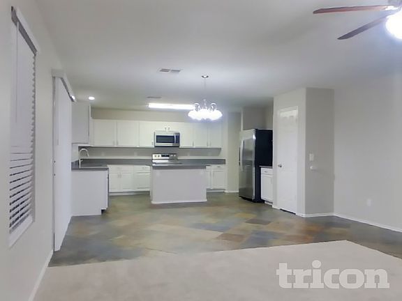 4th image of 15923 N 169th Dr