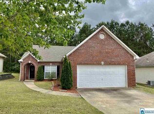 204 Gardenside Dr, Alabaster, AL 35007