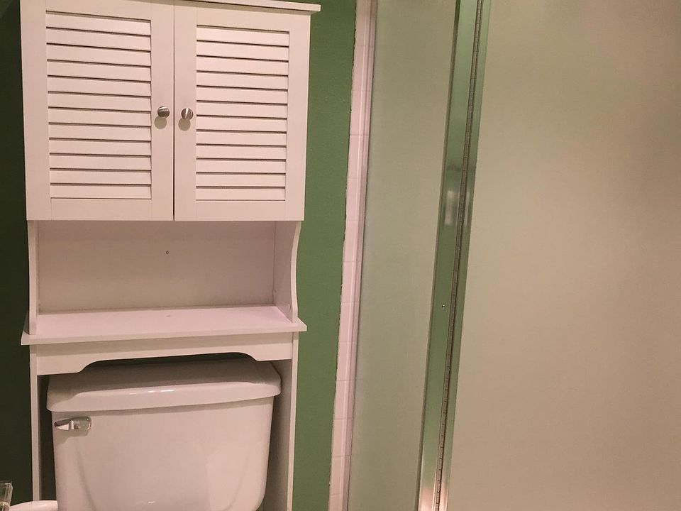 Master bath room d