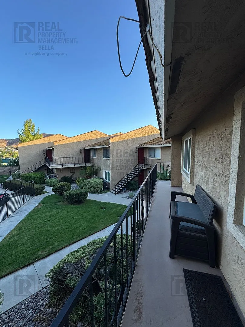 Lake Views, Gated Canyon Lake Living & Furnished Convenience! — Photo 3