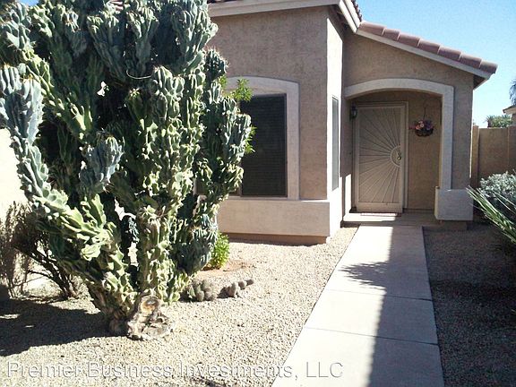 2nd image of 1267 N Balboa Dr