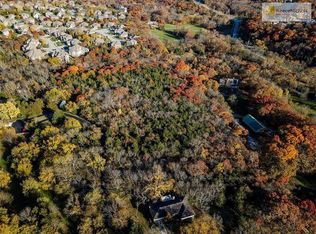 11735 S Clare Rd, Olathe, KS 66061