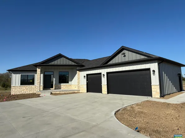 2115 SW 50th St, Lincoln, NE 68516