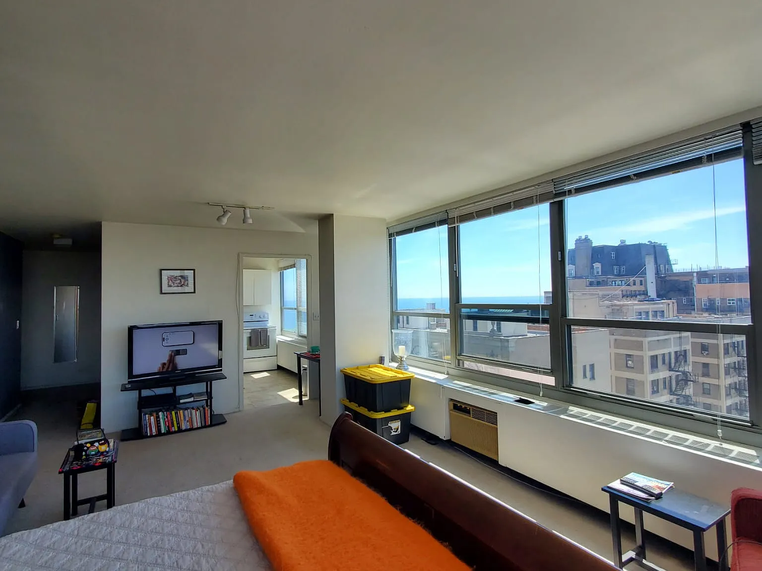 Studio, 600 sqft, $1,350 — Photo 3