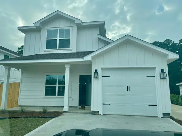 1867 Esplanade St, Navarre, FL 32566