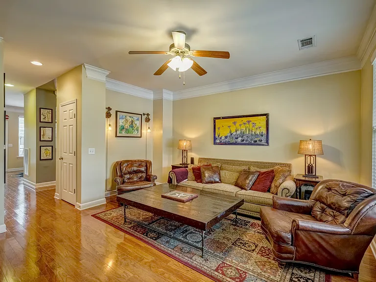 2310 Elliott Ave #502 — Photo 9