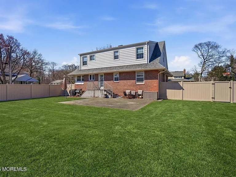 227 Chatham Ave — Photo 33