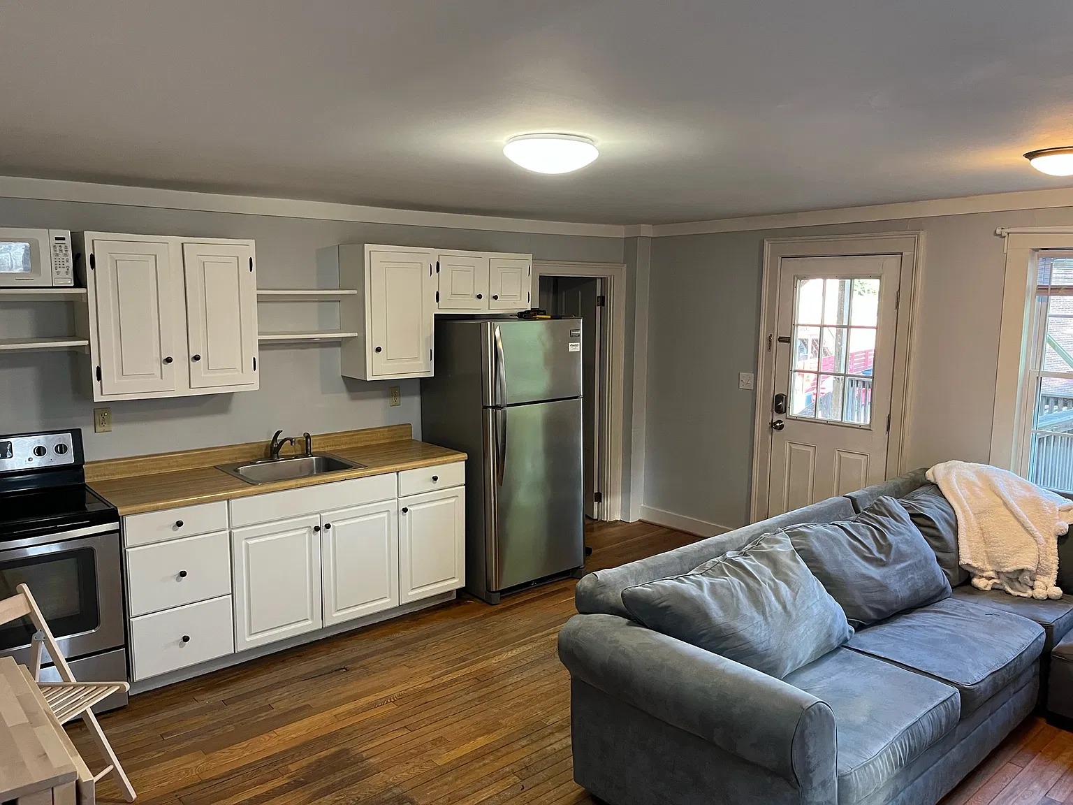 1 bed, 800 sqft, $1,800 — Photo 2