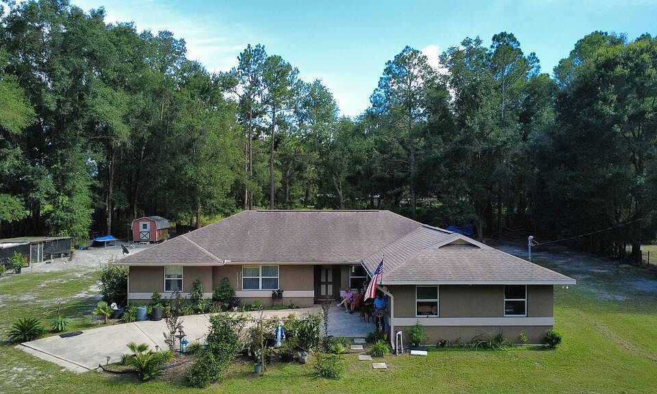 1st image of 16290 NE 75th St