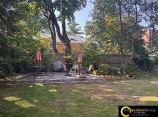 1 Dana St APT 2, Cambridge, MA 02138