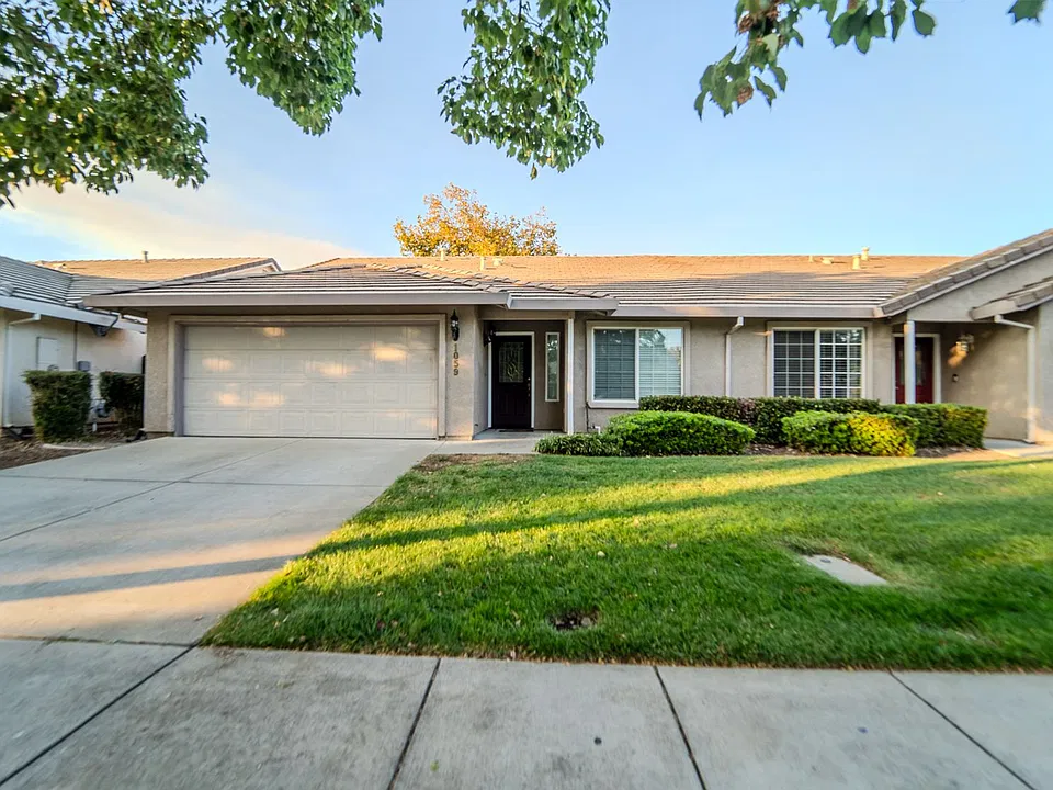 1059 Arbor Dr