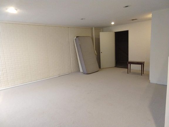 5th image of 634 Hunter Oaks Blvd