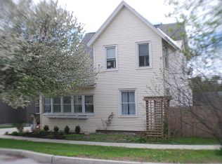 66 Messenger St, Saint Albans, VT 05478