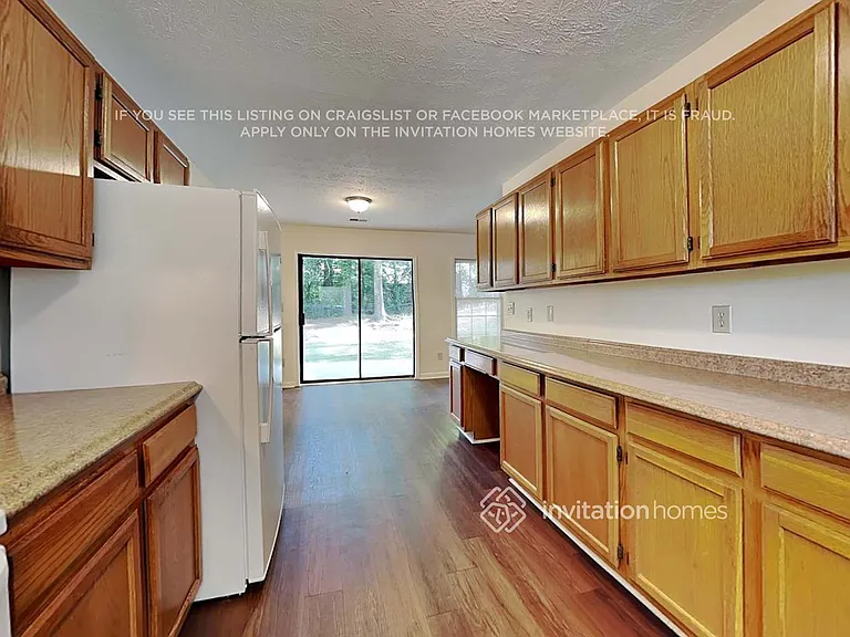 403 Cindy Dr SE — Photo 8