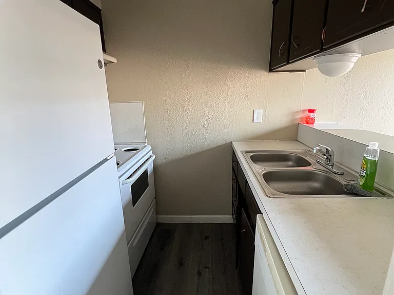 2314 Andover Dr #2 — Photo 4