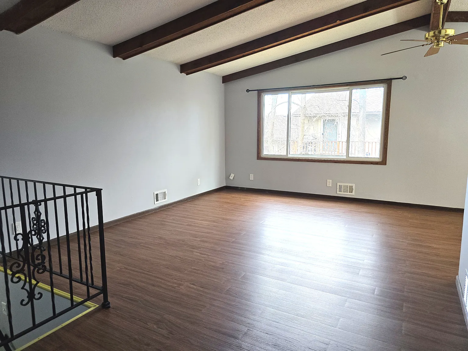 2 bed, 1200 sqft, $1,695 — Photo 2
