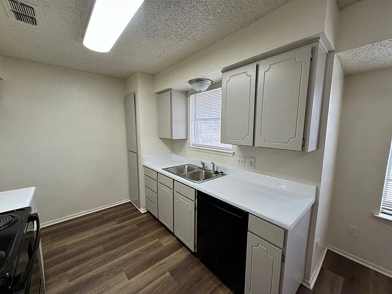 6225 Stardust Dr S — Photo 11