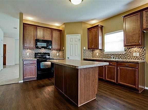 2nd image of 12324 Ocean Spray Dr