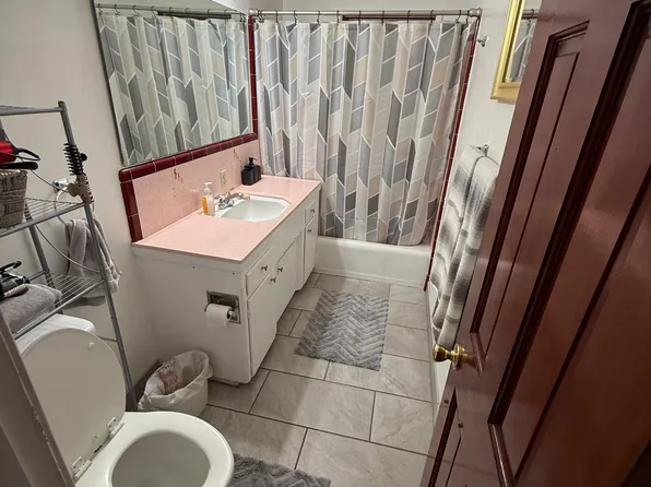 1425 W Pine St, Santa Ana, CA 92703