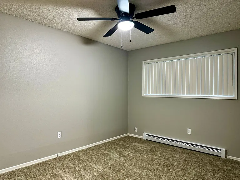 Taylor Place Apartments I — Photo 9