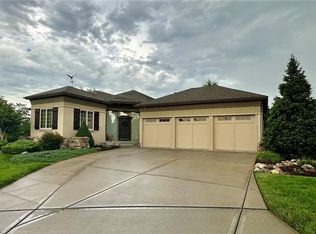 1725 NE Woodland Shores Ln, Lees Summit, MO 64086