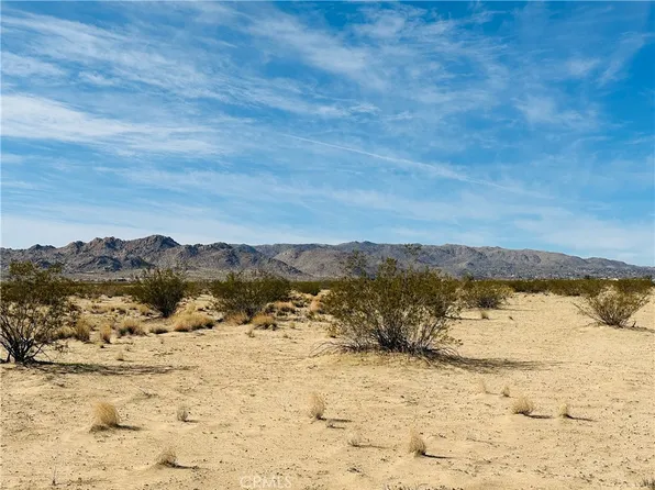 2 Sun Loma Rd #31, Joshua Tree, CA 92252