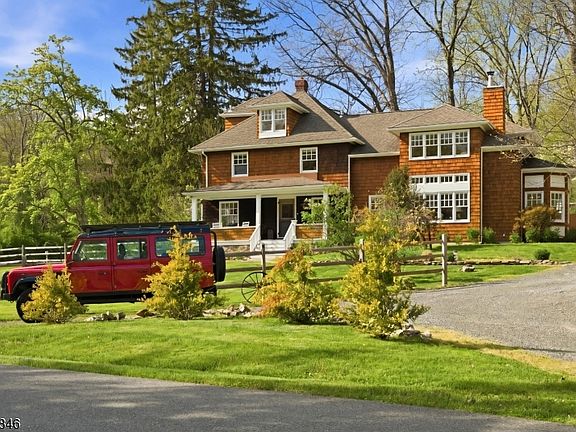 3rd image of 12 COLD SPRINGS ROAD