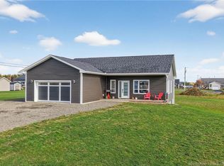 11 Riverside Dr, Petitcodiac, NB E4Z4T7