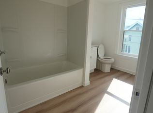 236 Columbus Ave #D, Pittsfield, MA 01201