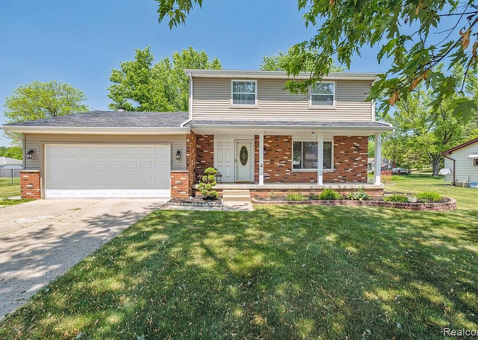 1171 Hollyhock Dr, Grand Blanc, MI 48439 | Zillow