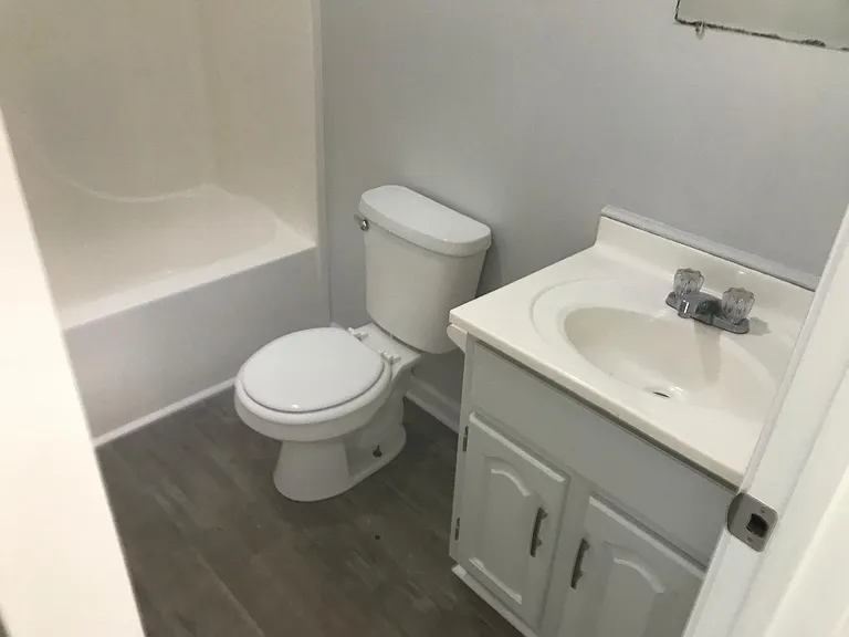 100 Murphy Rd — Photo 7