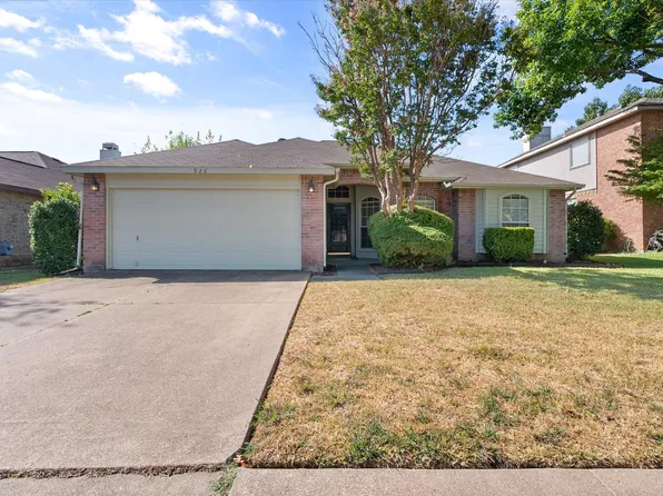 926 Tennis Villa Dr, Arlington, TX 76017