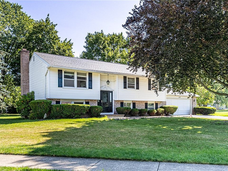 1st image of 114 Saddlehorn Dr