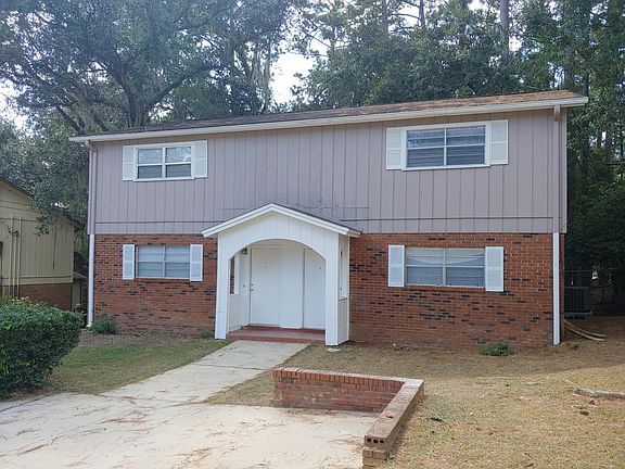 2nd image of 2400 Ramblewood Ct #B
