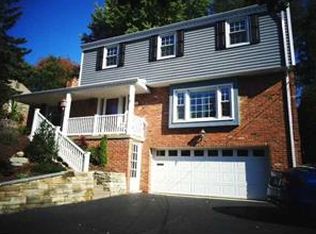 1756 Quigg Dr, Pittsburgh, PA 15241
