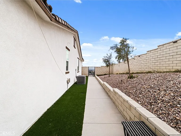 3416 O'Rourke Ave #1 — Photo 33