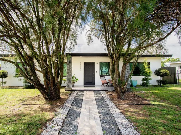 16230 NW 21st Ave, Miami Gardens, FL 33054