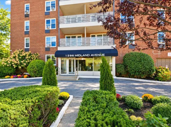 1296 Midland Avenue #L2, Yonkers, NY 10704