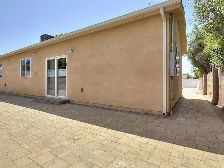 6954 Jellico Ave — Photo 7
