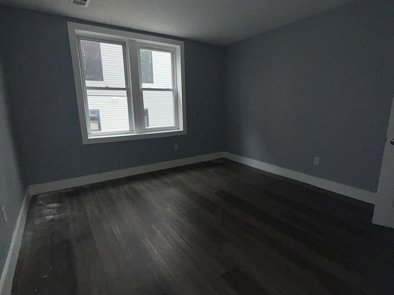 2 bed, 650 sqft, $1,850 — Photo 2