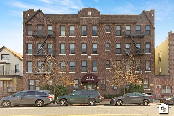 Sold by Coldwell Banker Reliable Real Estate | media 7