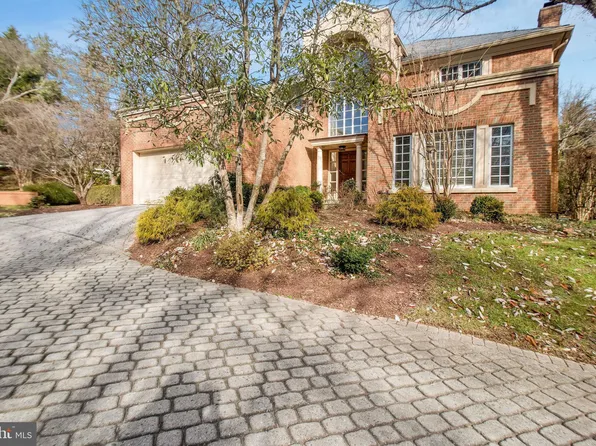 10025 Chartwell Manor Ct, Potomac, MD 20854