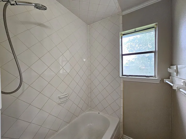 4508 Tanglewood Cir — Photo 21