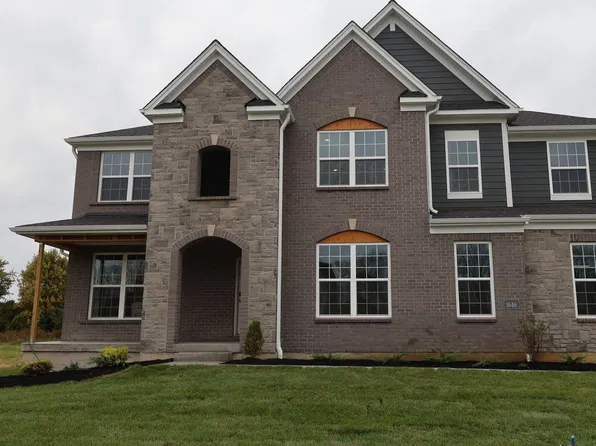 1646 Longmeadow Dr, Lebanon, OH 45036