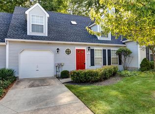 14 Dover Place Ln UNIT 43M, Northfield, OH 44067