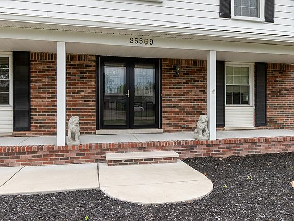 4th image of 25569 Kilreigh Dr