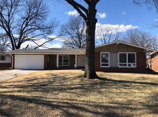 2375 Greenberry Dr, Florissant, MO 63033