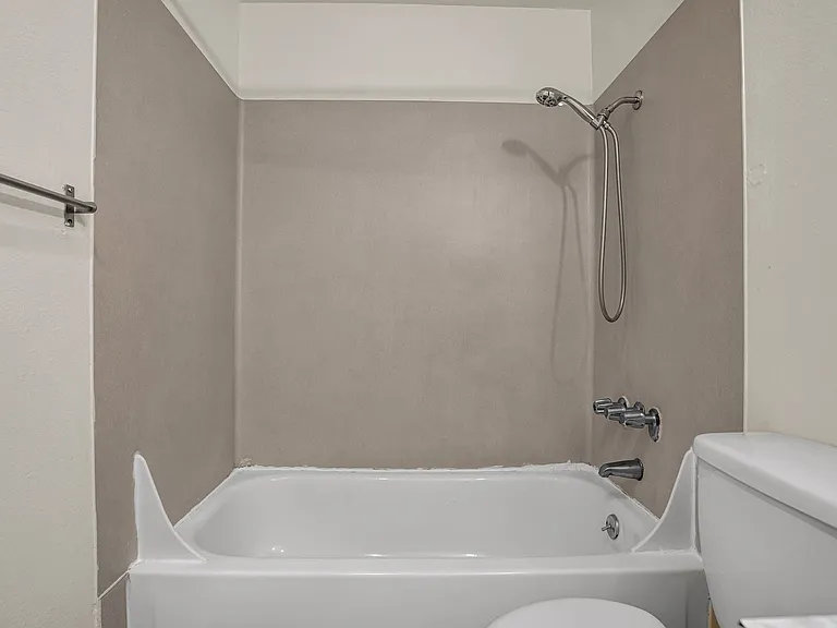 #270 WINDSOR ISLAND ESTATES — Photo 41