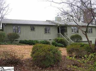 404 Camelot Dr, Simpsonville, SC 29681